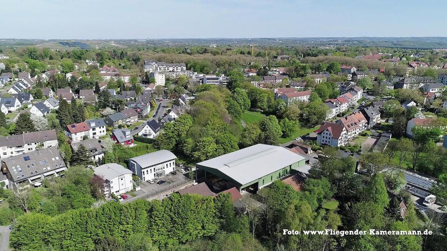 Luftaufnahme in Bochum-Altenbochum mit Kamera-Drohne