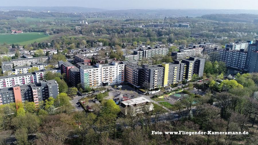 Luftaufnahme der Bochumer Hustadt mit Kamera-Drohne