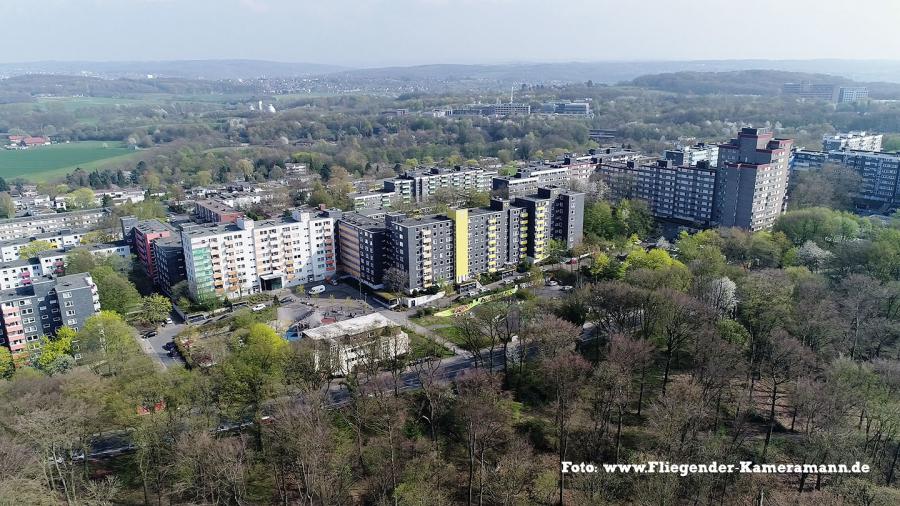 Luftaufnahme der Bochumer Hustadt mit Kamera-Drohne