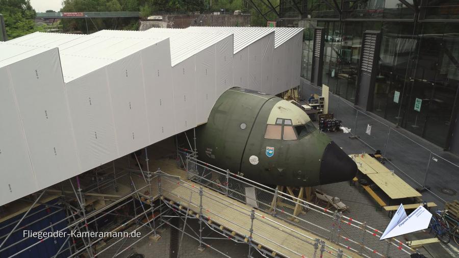 Luftaufnahmen der Jahrhunderthalle Bochum mit Drohne