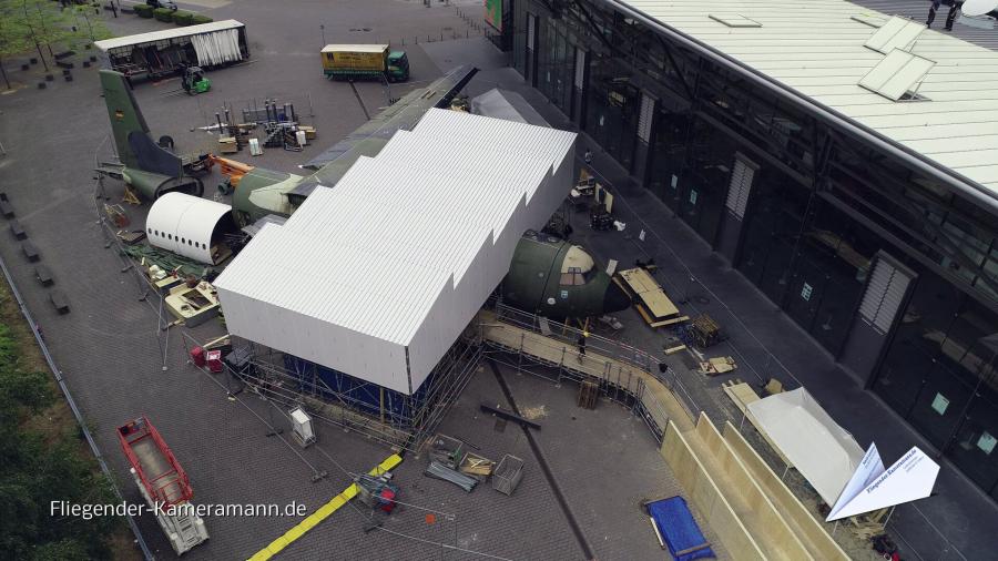 Luftaufnahmen der Jahrhunderthalle Bochum mit Drohne