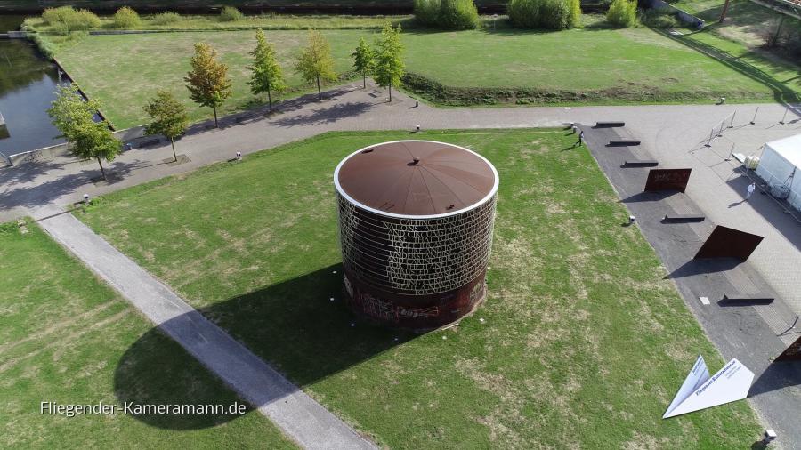 Luftaufnahmen der Jahrhunderthalle Bochum mit Drohne
