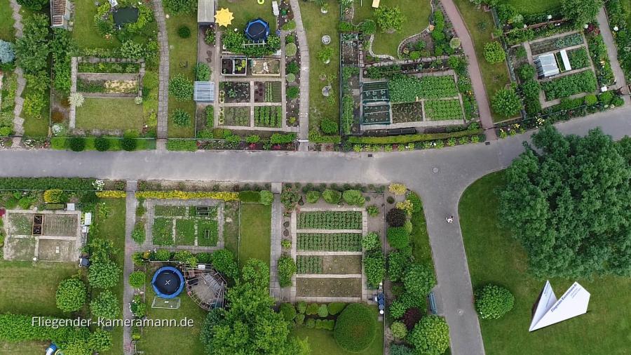 Luftaufnahmen der Gartenanlage Oberdorstfeld in Dortmund mit Drohne