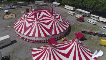 Foto mit Drohne: Luftaufnahmen Zirkus in Bochum mit Kamera-Drohne