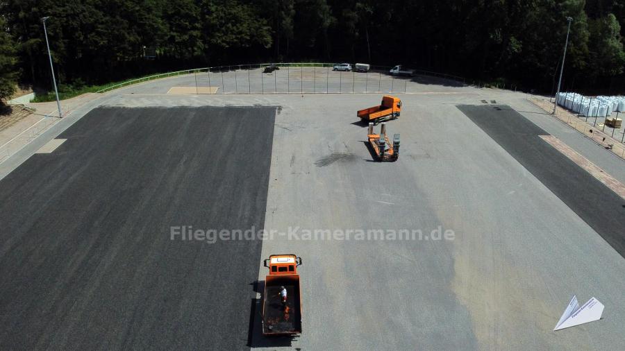 Luftbilder mittels Drohne einer Baustelle für einen Sportplatz