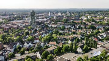 Foto mit Drohne: Luftaufnahmen mit Drohne aus dem Ruhrgebiet: Bochumer Innenstadt und die Ruhr-Universität Bochum (RUB)