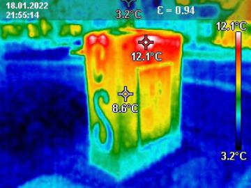 Foto mit Drohne: Thermografie / Wärmebild: Stromkasten